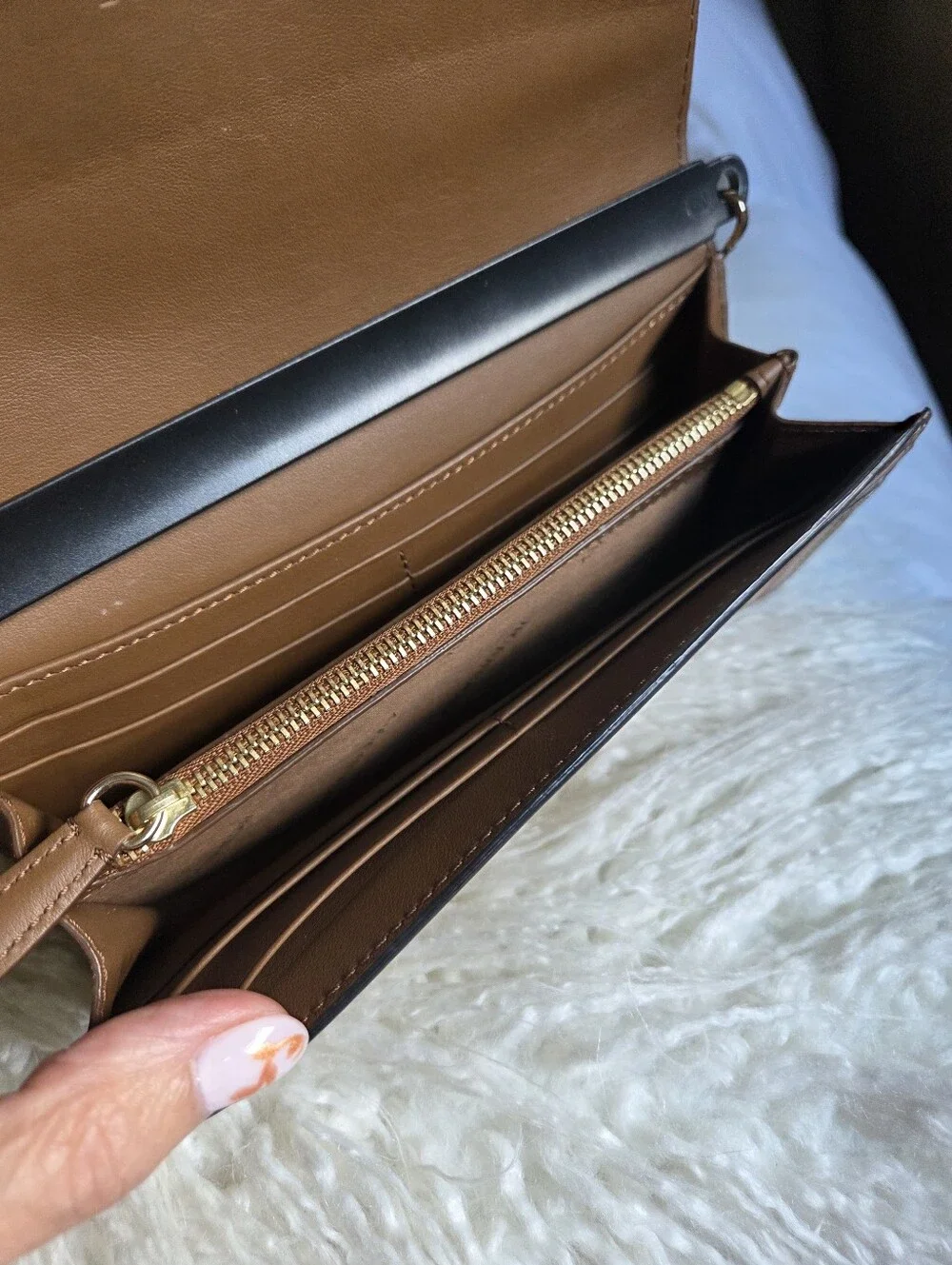 Burberry Haymarket Check Wallet EUC